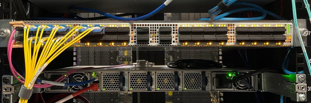 Fibre and core switching in a network rack